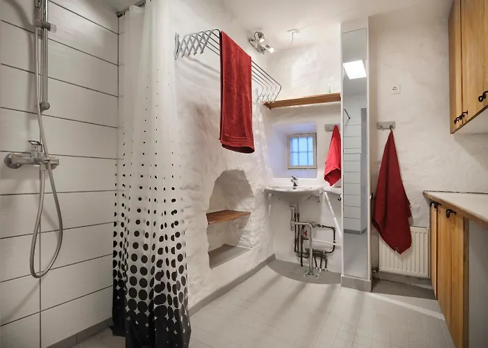 Appartamento Historic With Private Garden In Old Town *